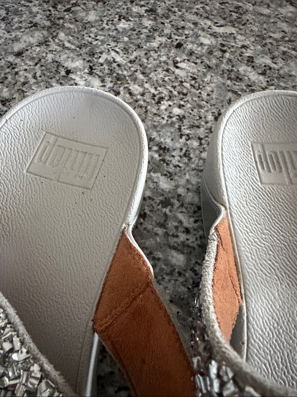 FitFlop US 8 Lulu Shimmerfoil Toe-Thongs EUC - Picture 7 of 9